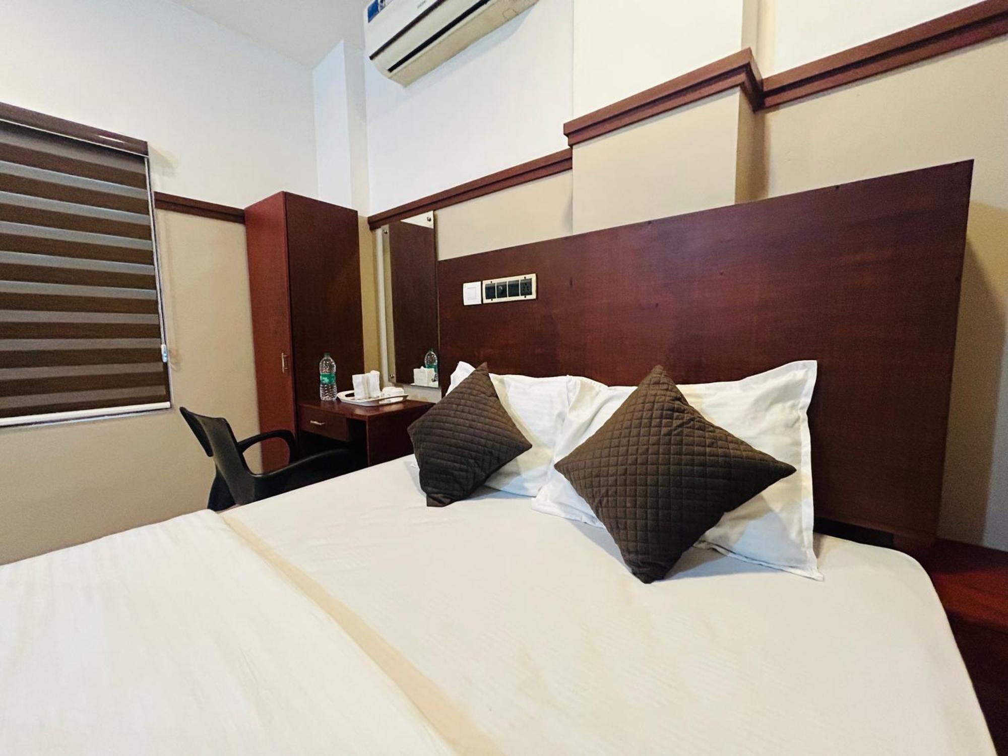 Rio Rooms Medical College Kozhikode Buitenkant foto