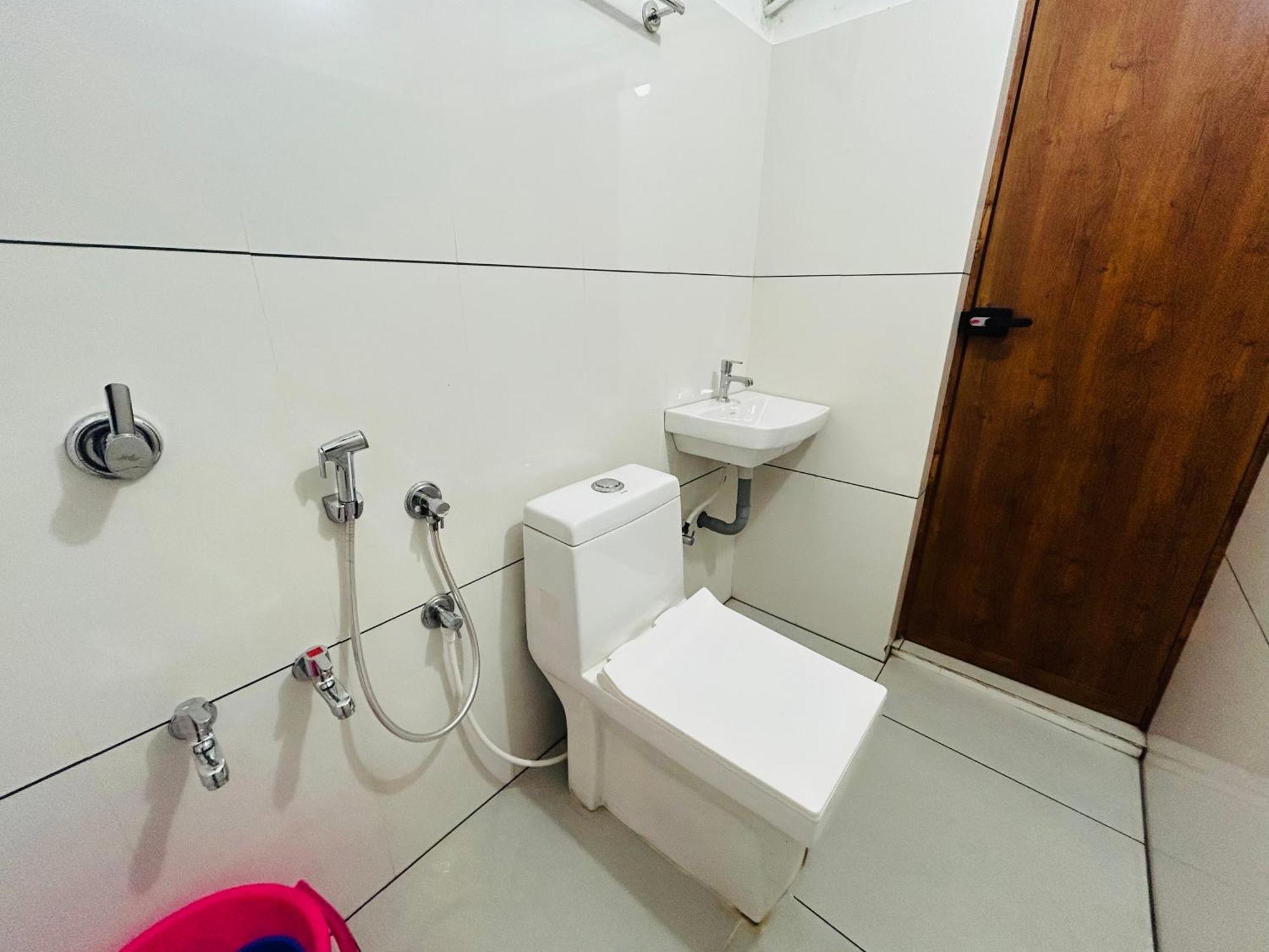 Rio Rooms Medical College Kozhikode Buitenkant foto